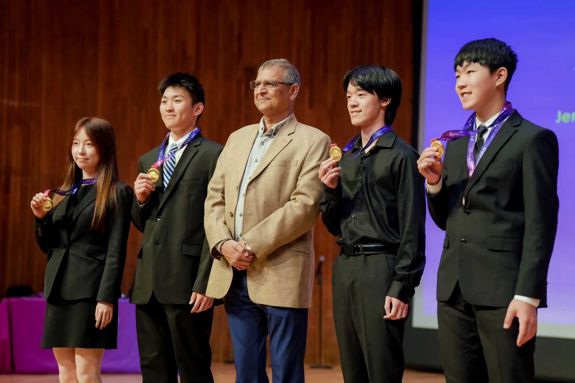 Final Awards Ceremony moment 33